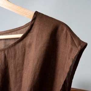 <span class=keywords><strong>Blusa</strong></span> de <span class=keywords><strong>cuello</strong></span> redondo con nudo torcido de gama alta <span class=keywords><strong>sin</strong></span> mangas <span class=keywords><strong>negra</strong></span> para mujer de lino 100%, camiseta <span class=keywords><strong>sin</strong></span> mangas con estilo, <span class=keywords><strong>blusa</strong></span> interior de diseño único - Product Image 4