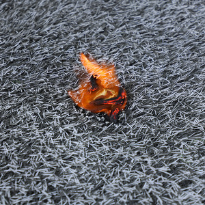 Césped Artificial Ptr, Alfombra de Plástico Resistente al Fuego para Cercas de Obras de Construcción al Aire Libre - Product Image 1