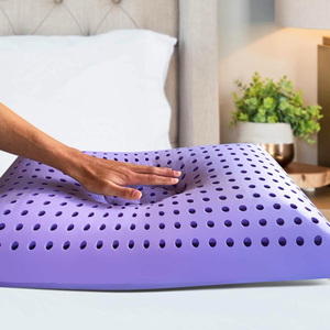 Almohada <span class=keywords><strong>de</strong></span> Espuma Viscoelástica Ventilada con Aceite <span class=keywords><strong>de</strong></span> Lavanda OEM, Terapia <span class=keywords><strong>de</strong></span> Enfriamiento para el Cuello, Tejido <span class=keywords><strong>de</strong></span> Punto Redondo para Hoteles <span class=keywords><strong>y</strong></span> Campamentos - Product Image 1