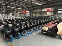 Motocicleta Eléctrica de Alta Gama de 2000W y 72V para Desplazamientos Urbanos Diarios, con NFC y USB