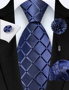 Ensemble de luxe pour homme : cravate rayée dorée, pochette de costume, boutons de manchette et broche, pour affaires - Product Image 5