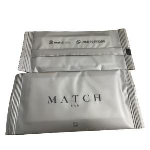 Lingettes nettoyantes individuelles pour le visage et les mains, douces, écologiques, non tissées, 1 pli, 20x18cm, avec logo personnalisé, populaires en milieu médical - Product Image 1