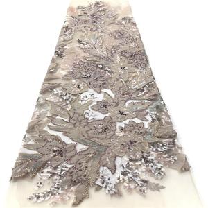 Tissu en maille de dentelle à sequins et perles rouges, motif brodé tricoté chaîne, écologique, pour robes de mariée nigérianes - Product Image 6