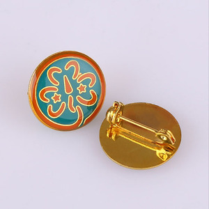 ปลอกหุ้มหมวกแบบแข็งเคลือบด้วยโลหะสีทองสำหรับตกแต่งโลโก้เสื้อผ้า - Product Image 4