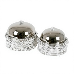 Ensemble de deux chauffe-plats métalliques de qualité supérieure, fait main, best-seller, design élégant. - Product Image 1