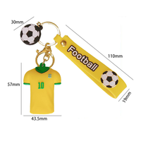 Ventes en gros de maillots de football, porte-clés cadeaux, jouets de football, acceptation de logo personnalisé, cadeau de fête, jouet capsule pour enfants et adultes