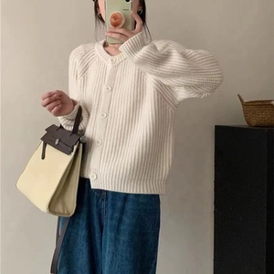 Suéter cárdigan de invierno para mujer, nueva lana gruesa, suelta, <span class=keywords><strong>manga</strong></span> murciélago, botón informal, logotipo tejido en la parte delantera, <span class=keywords><strong>chaqueta</strong></span>, Tops, venta al por mayor - Product Image 5