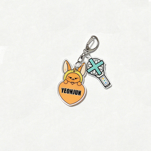 สินค้าขายส่งพิมพ์ลาย UV ของที่ระลึก TXT พวงกุญแจอะคริลิคการ์ตูนแฟชั่น ของตกแต่งกระเป๋านักเรียน ของขวัญชิ้นเล็ก - Product Image 4
