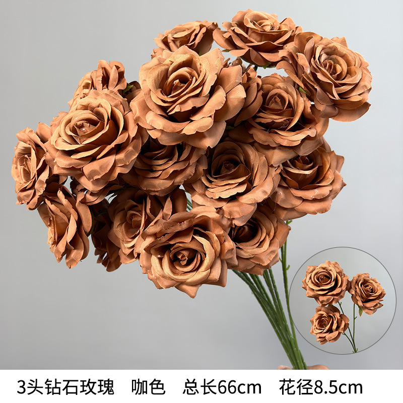 3 roses en diamant