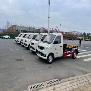 3 Tons Sanitation Waste Collect <strong>Garbage</strong> <strong>Truck</strong> Hook Lift <strong>Garbage</strong> <strong>Truck</strong> - Product Image 4