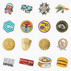 Pins de Solapa Personalizados con Diseño 3D Irregular, Precio de Fábrica, para Regalos Empresariales y Recuerdos - Product Image 1