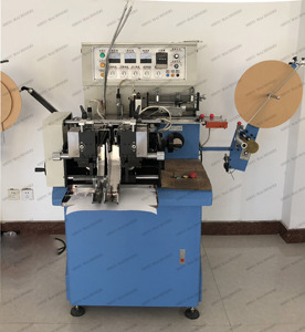 Machine entièrement automatique de découpe et de pliage d'étiquettes tissées Machine de découpe et de pliage central d'étiquettes imprimées par ultrasons - Product Image 2