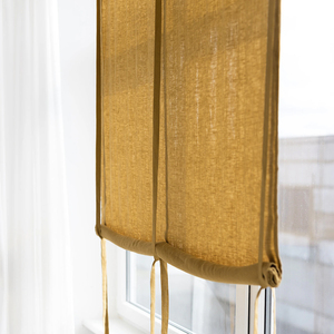 Tenda in Lino Arrotolabile Personalizzata <span class=keywords><strong>con</strong></span> Effetto Stonewashed e <span class=keywords><strong>Lacci</strong></span> di Fissaggio - Product Image 1