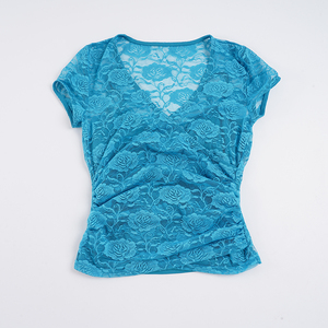 Chemisier élégant rétro pour femme avec bordure en dentelle, col en V, manches courtes, coupe ajustée, couleur unie - Product Image 2