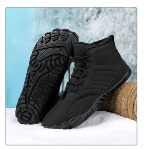 Zapatos cálidos con forro de piel aislado para senderismo al aire libre y clima frío impermeable antideslizante invierno cálido botas de nieve para hombres y mujeres - Product Image 4