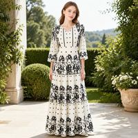 Robe longue plissée Miyake élégante à imprimé floral et col en V avec ourlet à volants, style resort, directement de l'usine, pour femme
