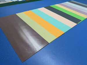 Suelo de Goma Antideslizante para Entrenamiento Multifuncional en Gimnasios - Product Image 4