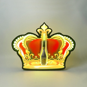 Exhibidor de Licores LED en Forma de Corona, Decoración Acrílica para Bar y Fiestas, Estante para Vinos Iluminado de Siete Colores, Estilo Retro de Lujo para Interiores - Product Image 1