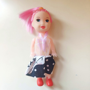 Vente en gros de 6 petites poupées articulées, accessoires pour maison de poupée, poupées de 10 cm, jouets pour filles, adaptés aux cadeaux, jouets à moins d'un <span class=keywords><strong>dollar</strong></span> - Product Image 4