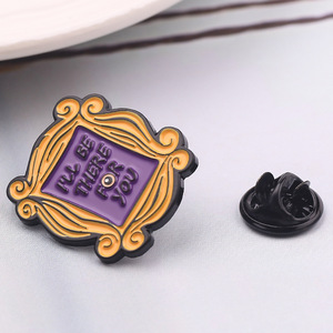 Hot American TV Show Friends Pin broche creativo <span class=keywords><strong>estaré</strong></span> <span class=keywords><strong>allí</strong></span> para ti letra broche aleación esmalte pines broche para Mujeres Hombres - Product Image 3