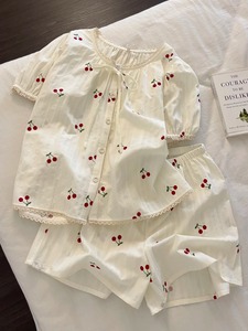 Conjunto de Pijama de Algodón con Bordado de Cerezas para Mujer, Top de Manga Corta y Pantalones Cortos, Ropa de Dormir de Verano, Estampado Floral Bonito, Corte Holgado - Product Image 1