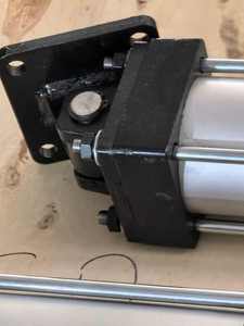 Cylindre pneumatique à tige de piston allongée avec cache-poussière pour machines navires - Product Image 4