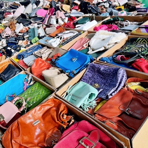 Tas Bekas A14 Bale-bale Grosir Tas Wanita Harga Pabrik Langsung Tas Kulit Wanita Preloved - Product Image 4