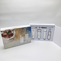Coffret Cadeau Lait Corporel Style Moderne pour Femme, Eau de Toilette Naturelle, Gel Douche, Parfum Floral Ambré Original du Moyen-Orient