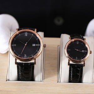 Relojes de cuarzo redondos para parejas con caja delgada pulida, esfera con efecto rayos de sol, detalles romanos y correa de cuero grabada Omegaes - Product Image 3