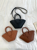 Sac fourre-tout oversize pour filles, style panier classique, sacs à main de créateur, doublure en polyester, fermeture éclair, chaînes, idéal pour l'automne – Vente chaude