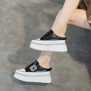 Zapatillas de lona vulcanizadas transpirables de suela gruesa para mujer, estilo casual, a la moda 2026, que combinan con todo, para aumentar la altura. - Product Image 4