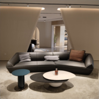 Canapé de salon pour villa en cuir épais cousu main, design italien original de luxe, grand appartement pour villa