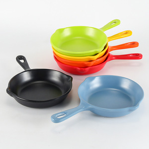 Poêles à frire avec poignées, plateaux de service colorés en mélamine pour les repas de restaurant, d'hôtel et les barbecues - Product Image 1