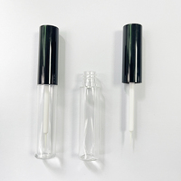 Tubes de contour ronds en plastique haute brillance personnalisés et tubes de brillant à lèvres minces