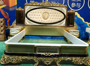 Cama Doble de Tela Estilo Corte Francés, Lujosa Cama Retro con Detalles en Dorado, Madera de Roble Macizo, Cama Suave para Bodas, Estilo Europeo para Recámara Principal - Product Image 3