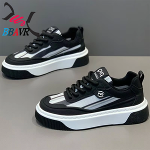 Venta Directa de Fábrica de Zapatos Casuales de Malla Transpirable para Verano, con Tacones Bajos y Plataforma Elevada . - Product Image 2