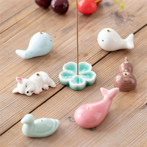 Bambus Đế Nhỏ Nhỏ Nhỏ Màu Đen Sang Trọng Tùy Chỉnh Hình Hoa Hiện Đại Thanh Nhang Tùy Chỉnh Giá Đỡ Nhang Bằng Gốm Màu Trắng Cho Hương - Product Image 5