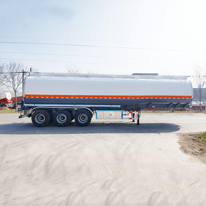 Semirremolque Cisterna Multifuncional de 4 Ejes y 30000 Litros, Tanque de Agua y Combustible de Acero Inoxidable, Camiones Dispensadores de Combustible - Product Image 1