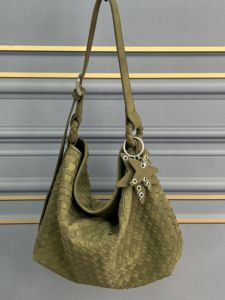 <span class=keywords><strong>Bolso</strong></span> Tote de Hombro <span class=keywords><strong>Mediano</strong></span> de Nubuck Premium Exclusivo Transfronterizo, <span class=keywords><strong>Bolso</strong></span> de Otoño/Invierno con Colgante de Estrella, <span class=keywords><strong>Bolso</strong></span> Hobo para Llevar Bajo el Brazo - Product Image 5