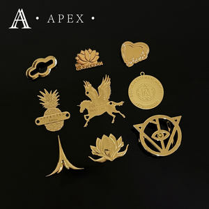 शीर्ष फैक्टरी कस्टम ब्रांड चांदी धातु का नाम प्लेट पत्र लोगो टोपी जूते बैग कपड़े पहने हुए सोने के धातु लोगो लेबल टैग - Product Image 4