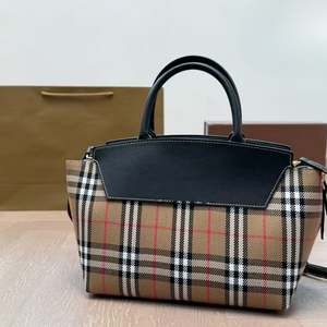 Bolso Bandolera de Cuero de Lujo para Mujer, Diseño a Cuadros, Marca Original de Alta Calidad - Product Image 3