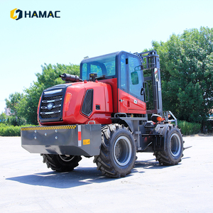 Nueva Carretilla Elevadora Todoterreno Diésel 4x4 con Mástil de Tres Etapas, Neumáticos para Terreno Accidentado, Capacidad de 4 Toneladas - Product Image 3
