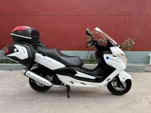 Motocyclettes d'occasion Nations Four Antonis pour Big Ship EFI Pare-brise en verre avec valise Moteur 100-200CC Vitesse supérieure à 80 km/h - Product Image 3