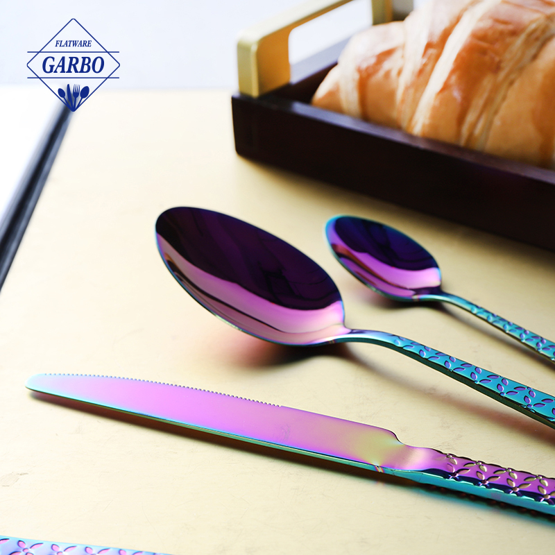 Juego de Cubiertos de Acero Inoxidable para 6 Incluye Cuchillos Cucharas Horquillas Diseño Moderno Pulido Espejo Buena Calidad