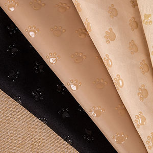 Commercio all'ingrosso pet tappeto tappetino tessuto tessuto antiscivolo cane zampa modello goccia plastica poliestere gabardine tessuto antiscivolo - Product Image 3