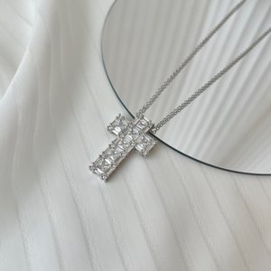 Ticari Tedarik Gümüş Tonlu 925 Ayar Gümüş İsa Haç Kolye Mozanit Detaylı Vaftiz Hediyesi Klasik İnanç Kolyesi - Product Image 4