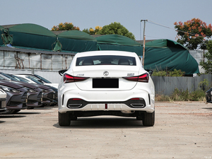 2023 <span class=keywords><strong>MG5</strong></span> berline de luxe 180DVVT manuel essence 1.5L lumière sombre intérieur EV voiture hybride Option nouvelles voitures en alliage d'aluminium galerie de toit - Product Image 3