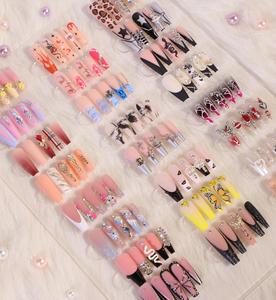 Uñas postizas personalizadas al por mayor HY Tiktok, estilo bailarina, medianas, con forma de ataúd, con perlas, punta francesa, manicura, uñas adhesivas ABS - Product Image 1