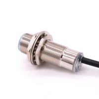 Capteur de proximité inductif longue portée 8 mm M18, 24 VDC NPN