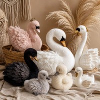 Peluche personnalisée Cygne Bohème à Paillettes, Rose Blanc Noir, avec Bec Doré